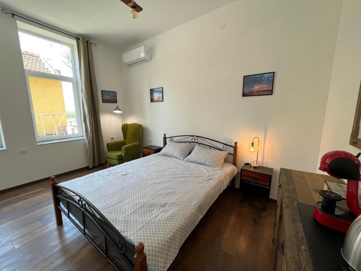 Prista Guest Rooms Ruse Ngoại thất bức ảnh