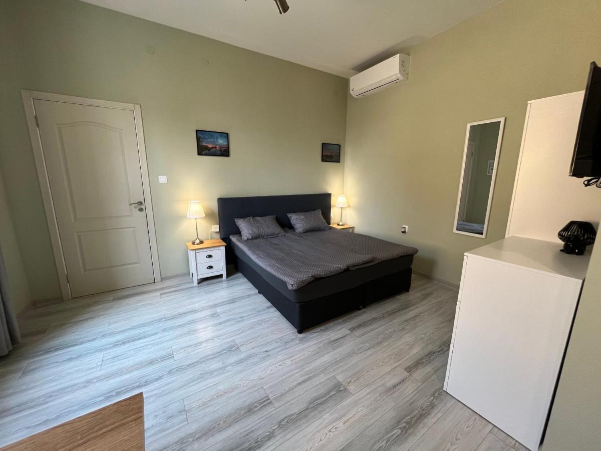 Prista Guest Rooms Ruse Ngoại thất bức ảnh